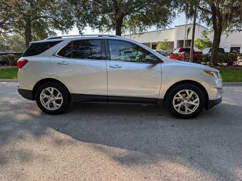 Used 2020 Chevrolet Equinox Premier FWD image 10