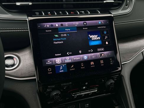Used 2024 Jeep Grand Cherokee Limited AWD/4WD image 15