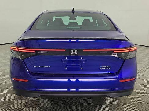 Used 2023 Honda Accord Sport image 6