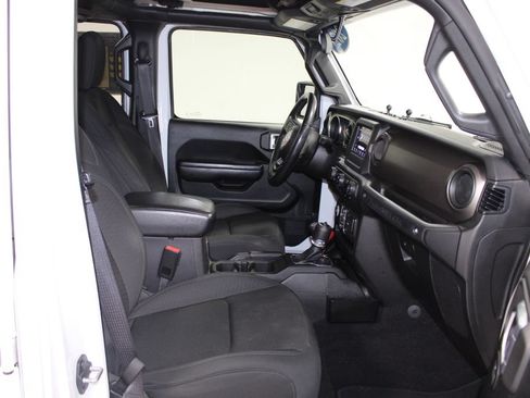 Used 2021 Jeep Wrangler Unlimited Sport AWD/4WD image 28