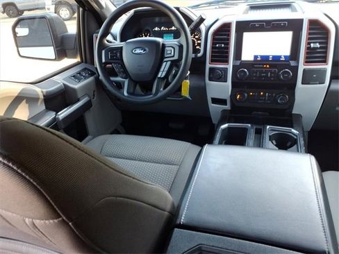 Used 2020 Ford F150 XLT image 5