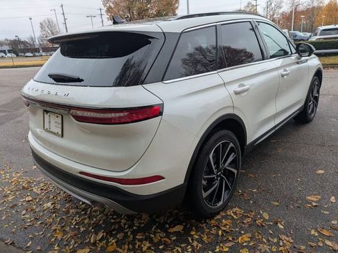 New 2026 Lincoln Corsair Reserve image 3