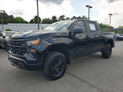 Used 2026 Chevrolet Silverado 1500 Custom Trail Boss w/ Midnight Edition AWD/4WD image 3