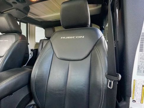 Used 2016 Jeep Wrangler Unlimited Rubicon AWD/4WD image 55