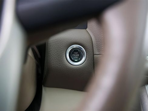 Certified 2022 GMC Yukon Denali w/ Denali Premium Package image 21