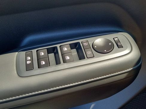 New 2027 Hyundai Santa Fe SEL FWD image 16