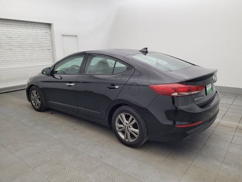 Used 2017 Hyundai Elantra SE image 3