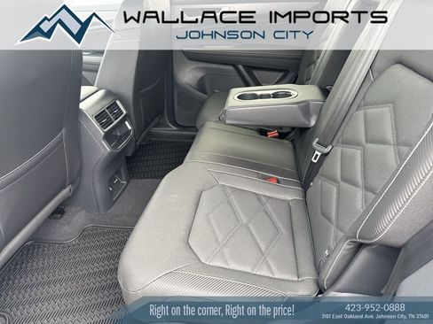 New 2026 Volkswagen Atlas Cross Sport SE image 30