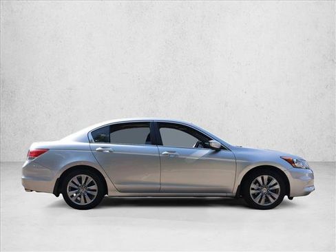 Used 2012 Honda Accord EX image 4