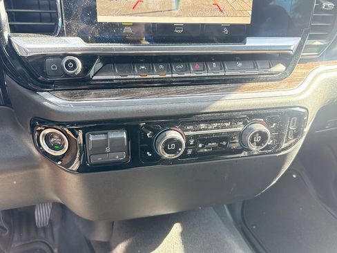Used 2023 Chevrolet Silverado 1500 LT w/ All Star Edition Plus RWD image 17