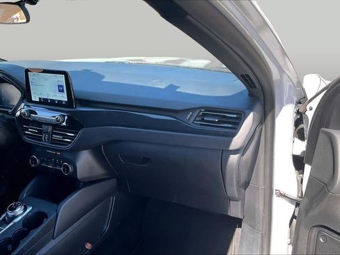 Used 2025 Ford Escape ST-Line FWD image 18