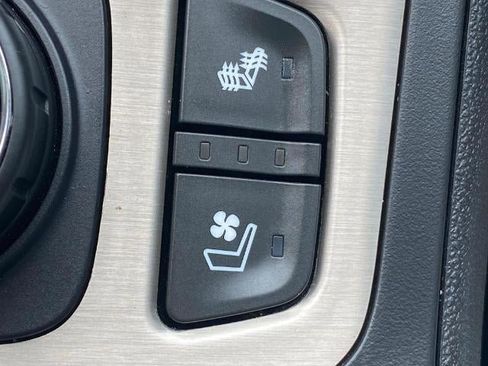 Used 2019 GMC Terrain Denali w/ Advanced Safety Package image 22