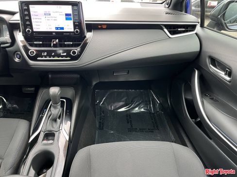 Certified 2020 Toyota Corolla SE w/ SE Premium Package FWD image 19
