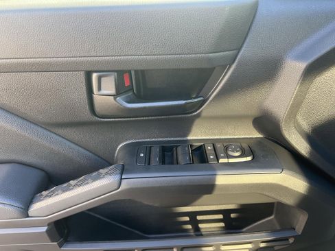 Used 2024 Toyota Tacoma SR image 15