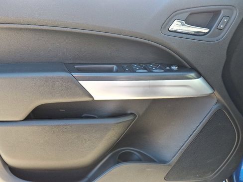 Used 2020 Chevrolet Colorado ZR2 w/ LPO, Premium Interior Package image 13
