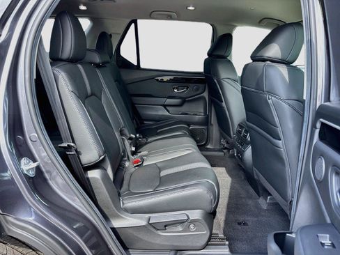 Certified 2026 Honda Pilot EX-L image 32