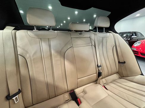 Used 2019 BMW 530i w/ Convenience Package image 17