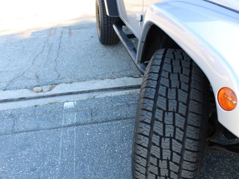 Used 2013 Jeep Wrangler Sahara w/ Connectivity Group image 19