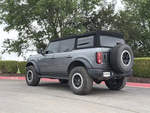 Used 2022 Ford Bronco Outer Banks w/ Sasquatch Package AWD/4WD image 10