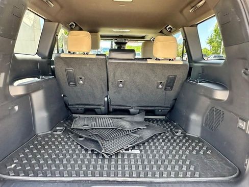 Used 2024 Lexus GX 550 image 9