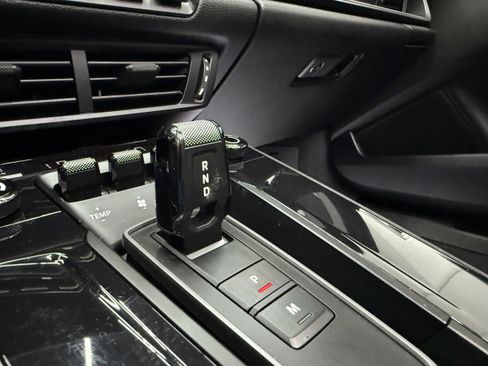 Used 2025 Porsche 911 Carrera image 25