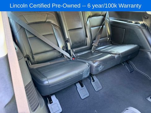 Used 2025 Lincoln Navigator Reserve AWD/4WD image 23
