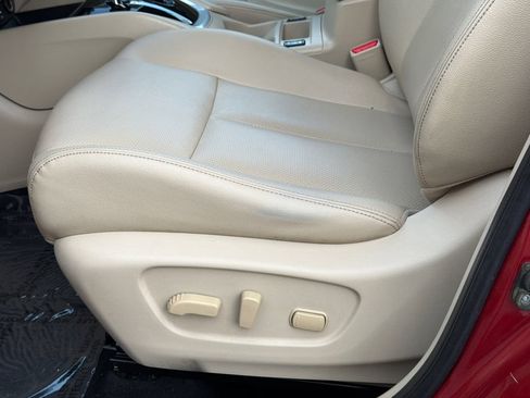 Used 2016 Nissan Rogue SL AWD/4WD image 22