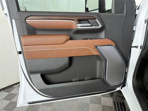New 2026 GMC Sierra 2500 Denali Ultimate AWD/4WD image 9
