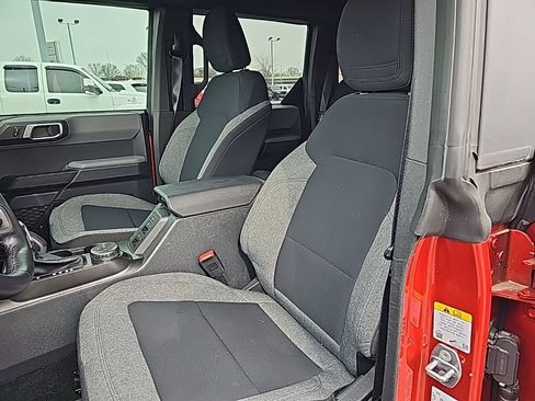 Used 2023 Ford Bronco Big Bend image 9