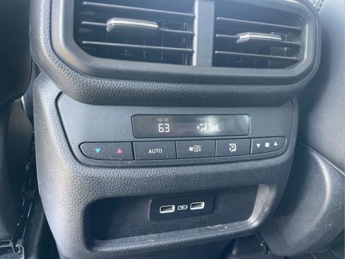 Used 2023 Honda Pilot EX-L image 31