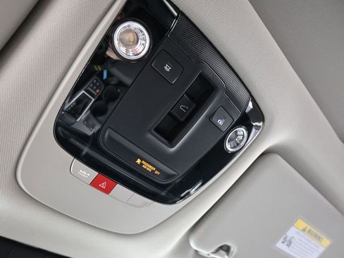 Used 2026 Kia Sportage EX w/ EX Panorama Roof Package FWD image 36