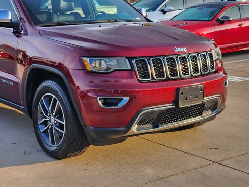 Used 2017 Jeep Grand Cherokee Limited image 7