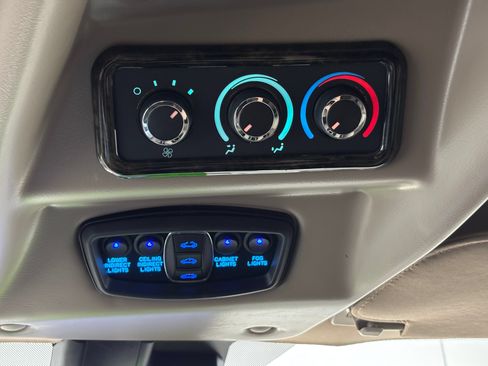 New 2026 GMC Savana 2500 w/ Driver Convenience Package RWD image 32