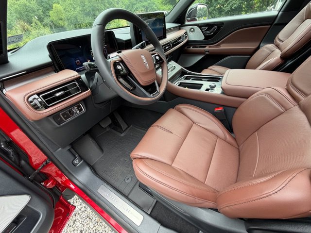 New 2026 Lincoln Aviator Reserve AWD/4WD image 17