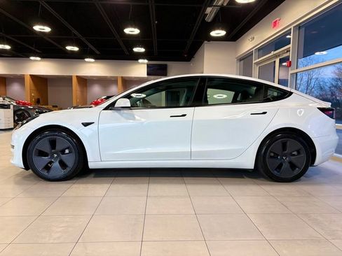 Used 2023 Tesla Model 3 Standard Range image 7