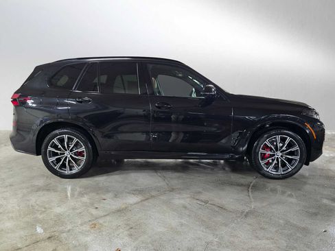 Used 2026 BMW X5 xDrive40i w/ M Sport Package AWD/4WD image 2