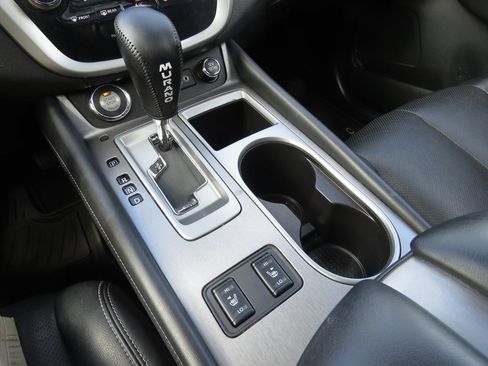 Used 2020 Nissan Murano SL w/ Moonroof Package image 24