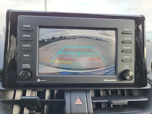 Used 2022 Toyota RAV4 XLE image 16