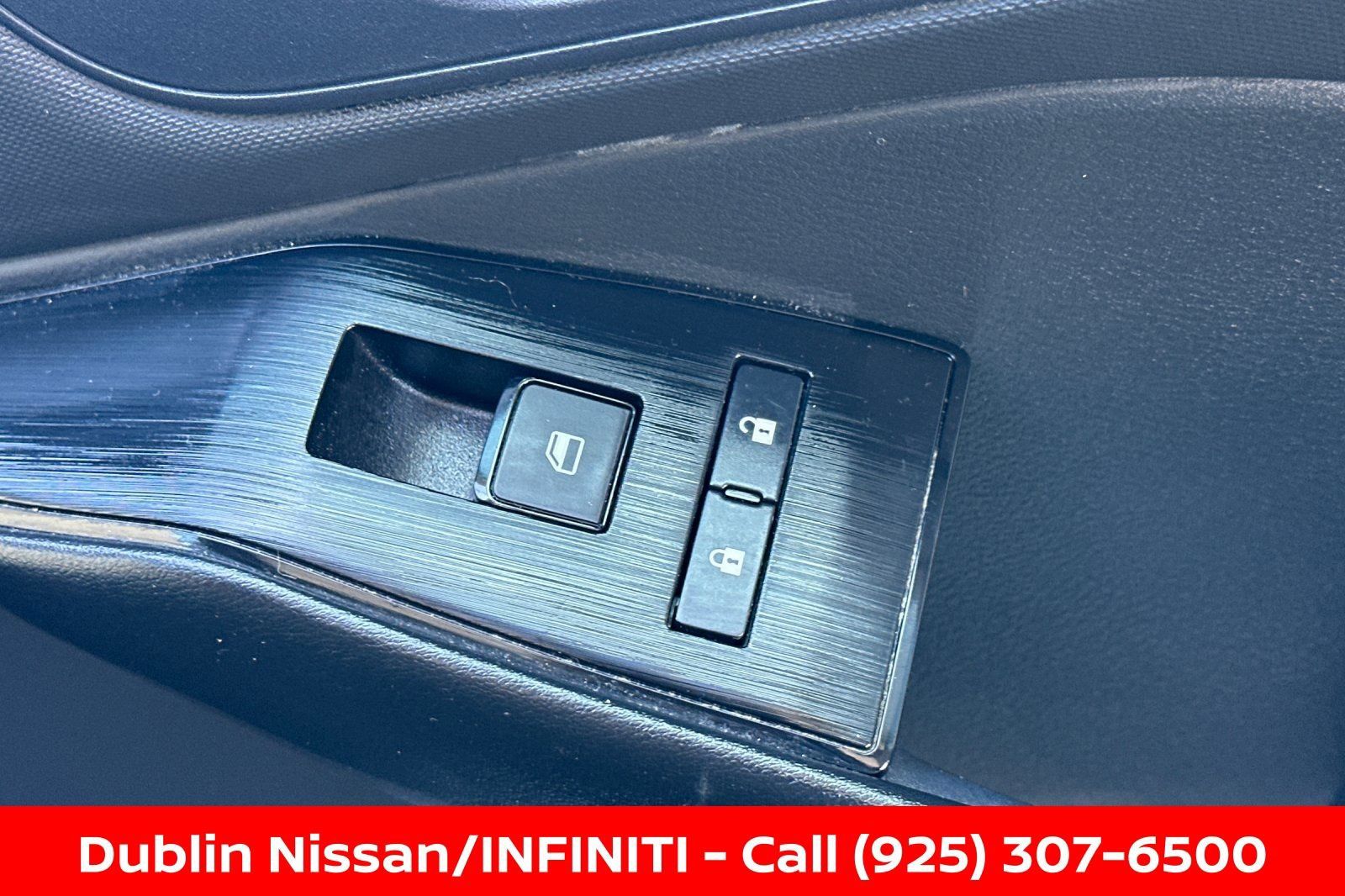 Certified 2024 Nissan Rogue S FWD image 23