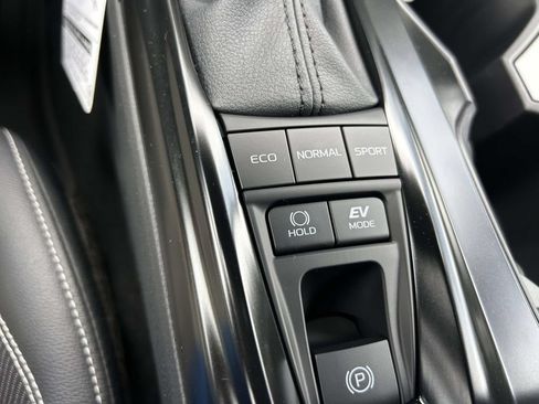 New 2026 Toyota Camry SE FWD image 20