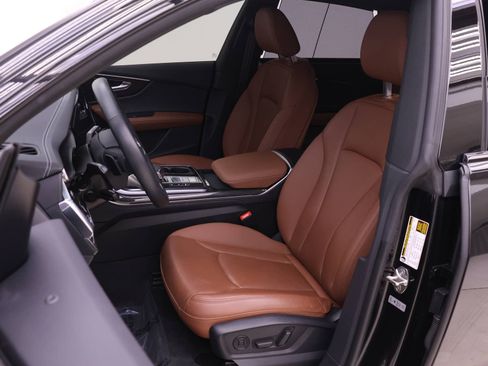 Certified 2023 Audi Q8 Prestige w/ Prestige Package image 7