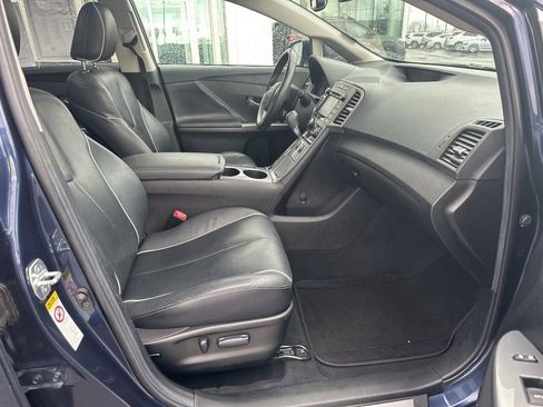 Used 2015 Toyota Venza Limited image 7
