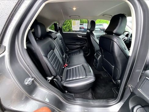 Used 2024 Ford Edge SEL AWD/4WD image 16