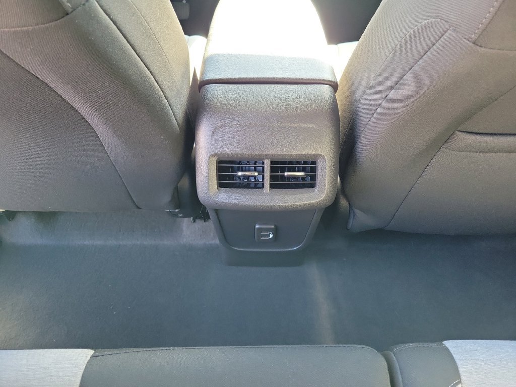 Used 2024 Chevrolet Equinox LS w/ Driver Confidence II Package FWD image 15