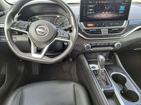 Used 2024 Nissan Altima 2.5 SR w/ SR Premium Package image 19