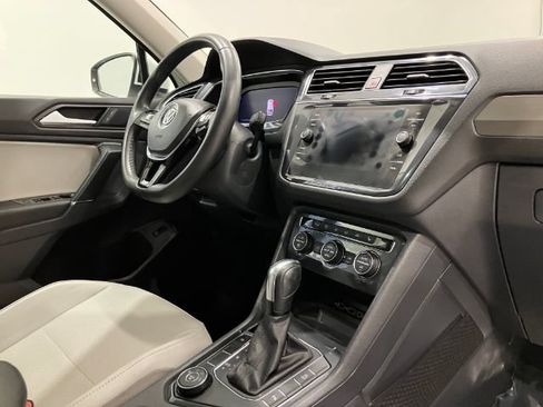 Used 2020 Volkswagen Tiguan SEL w/ 3rd Row Seat Package AWD/4WD image 49