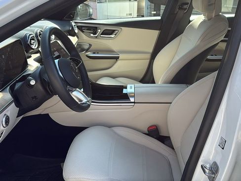 Used 2025 Mercedes-Benz C 300 Sedan image 17