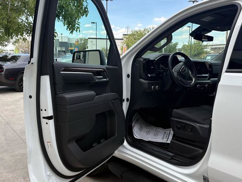 Used 2025 GMC Sierra 1500 Elevation AWD/4WD image 17