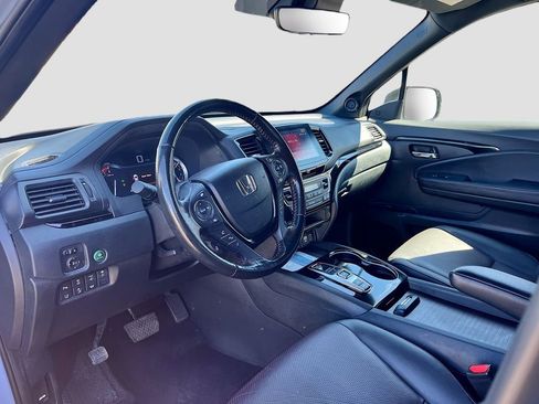Used 2023 Honda Ridgeline Black Edition image 9