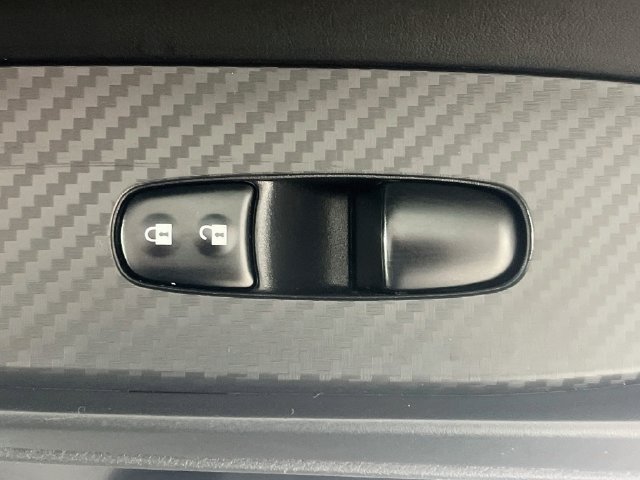 Used 2021 Nissan Sentra SV FWD image 32
